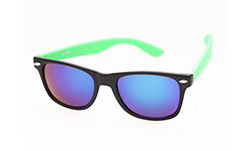 Wayfarer solbrille - Sort / grøn med multispejl glas.