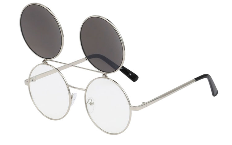 Rund sølvfarvet brille med flip-up solbrille - accessories.dk - billede 2
