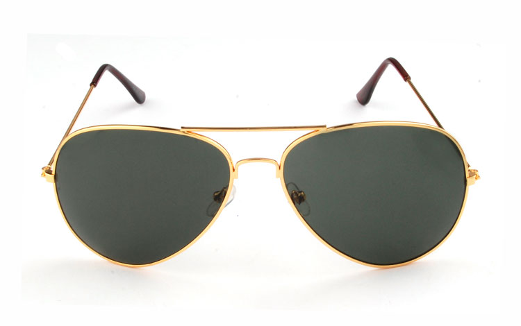 Pilot solbrille i guldfarvet metal med grønlige glas - accessories.dk - billede 2