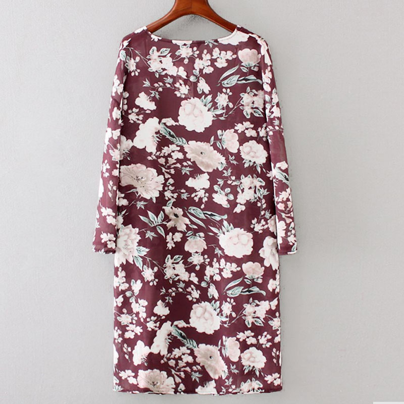 Flot og romantisk kimono i bordeaux rÃ¸d med feminint blomster design - accessories.dk - billede 2