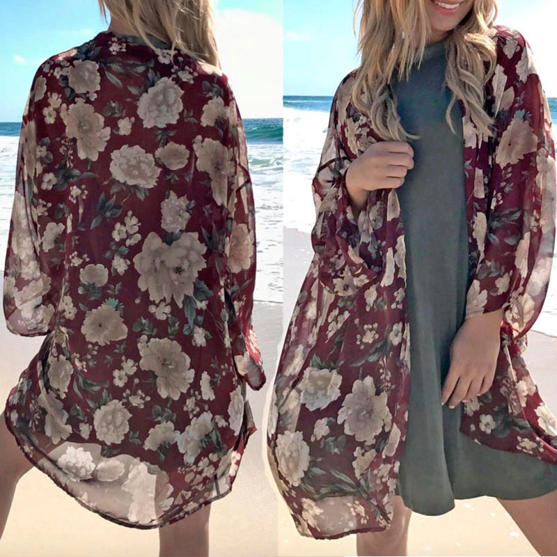 Flot og romantisk kimono i bordeaux rÃ¸d med feminint blomster design - accessories.dk - billede 3