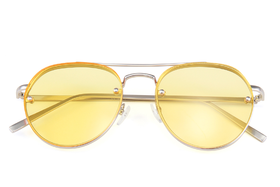Rund solbrille i aviator look med gule linser - accessories.dk - billede 2