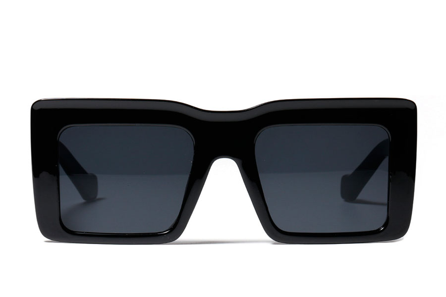 Stor firkantet modesolbrille i kraftigt design