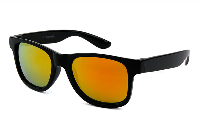 Sort BØRNE wayfarer solbrille. UV400 - Design nr. 3484