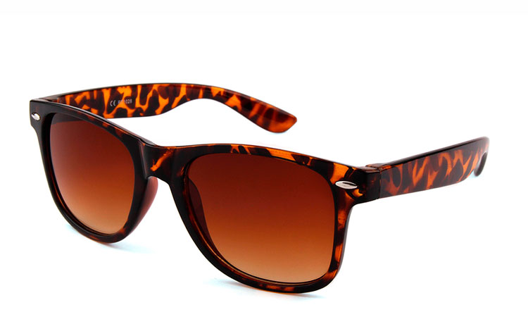 Wayfarer solbrille i brun - Design nr. 3488