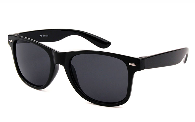 Sort wayfarer solbrille med grå-blå glas - Design nr. 3493