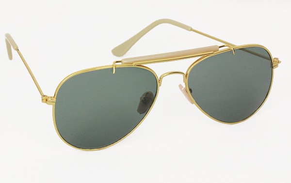 Guld aviator solbrille i unisex design