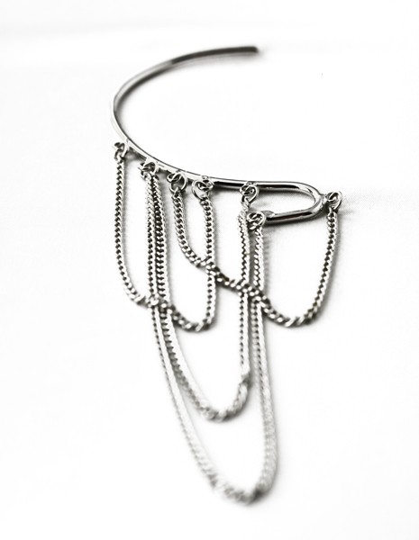 Øresmykke / ear cuff med kæde design. (INGEN HUL I ØRET) - Design nr. 410
