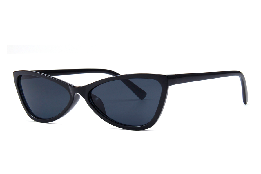 Smal cateye solbrille med bløde former. - Design nr. s3915